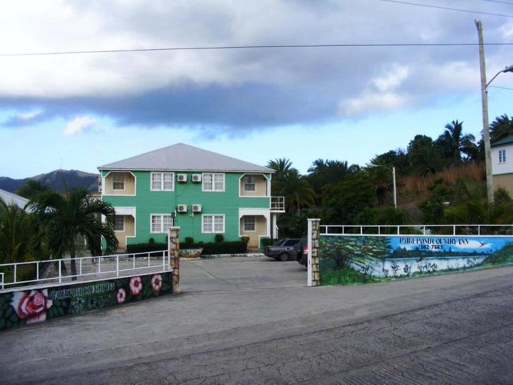 Paige Pond Country Inn St. John's Exterior photo